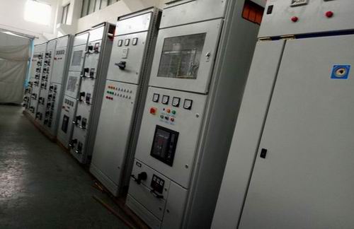 国营八一农场电控箱